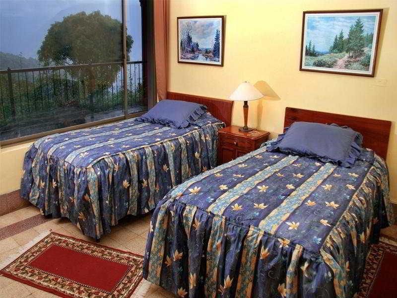 Hotel Gloria Coroico Esterno foto