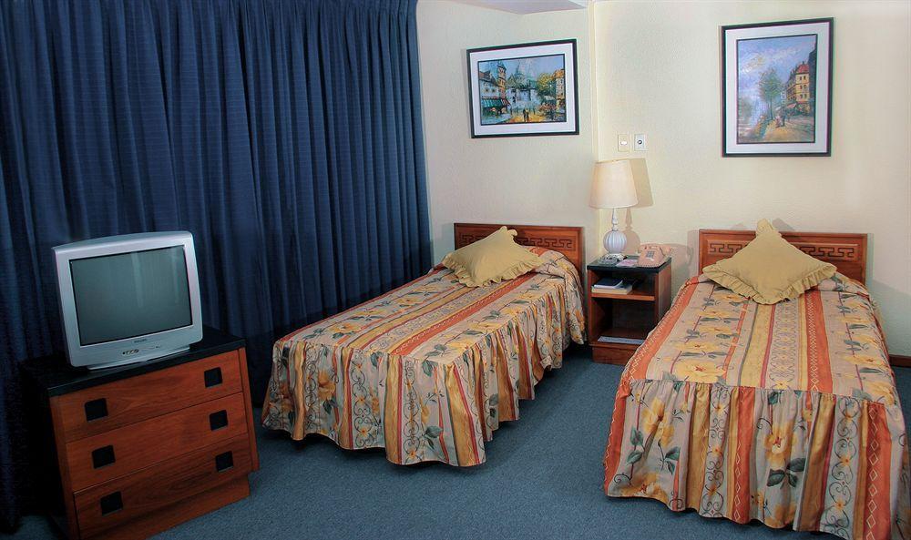 Hotel Gloria Coroico Esterno foto