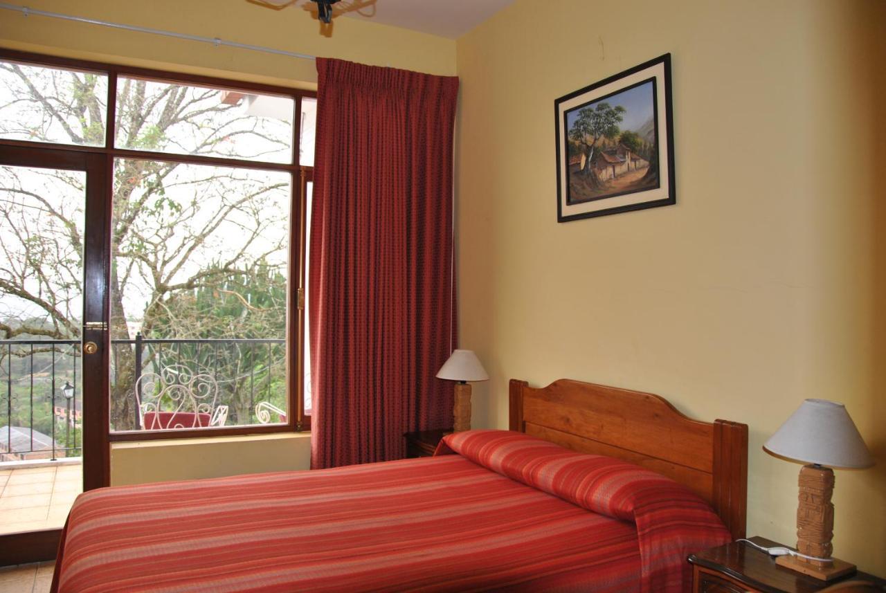 Hotel Gloria Coroico Esterno foto